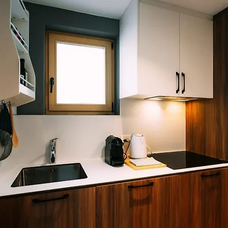 Alpina Two - Charming Prime Location Appartement *